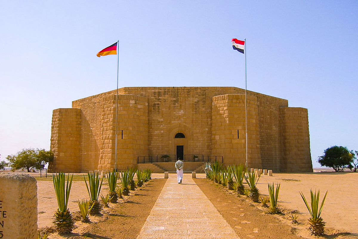 El Alamein City Tour from Alexandria Port